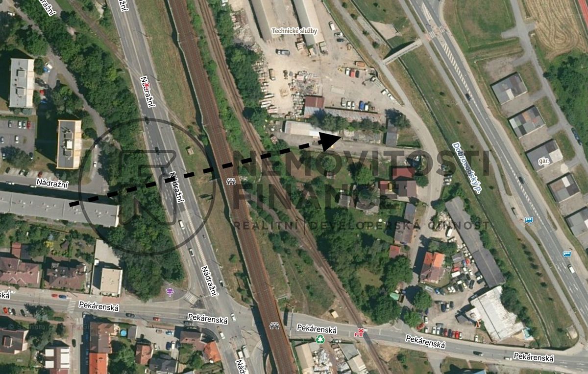 Pronájem komerčního pozemku 300 m² – fotografie 2