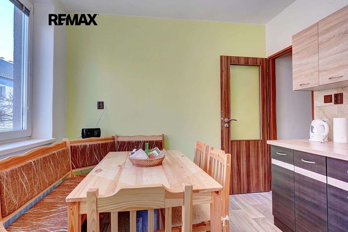 Pronájem bytu 2+1 49 m² – fotografie 4