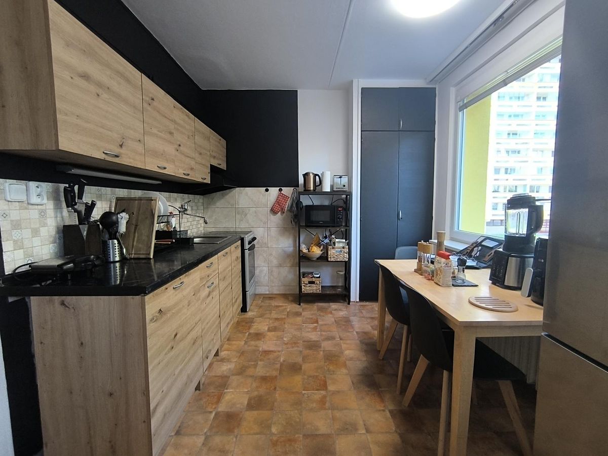 Pronájem bytu 2+1 63 m² – fotografie 4