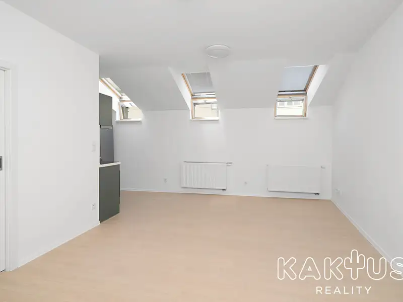 Pronájem bytu 1+kk 26 m², Ostrava – náhled fotky 2