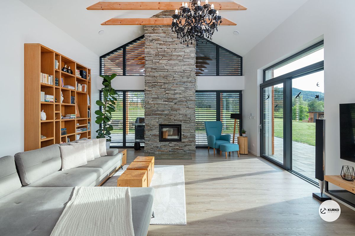 Prodej rodinného domu 238 m², pozemek 5815 m² – fotografie 2