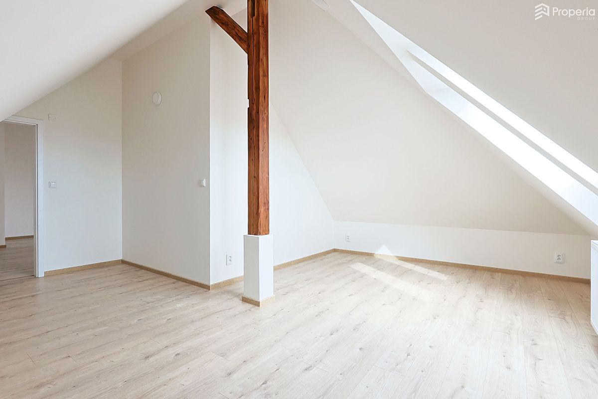 Pronájem bytu 2+kk 64 m² – fotografie 2