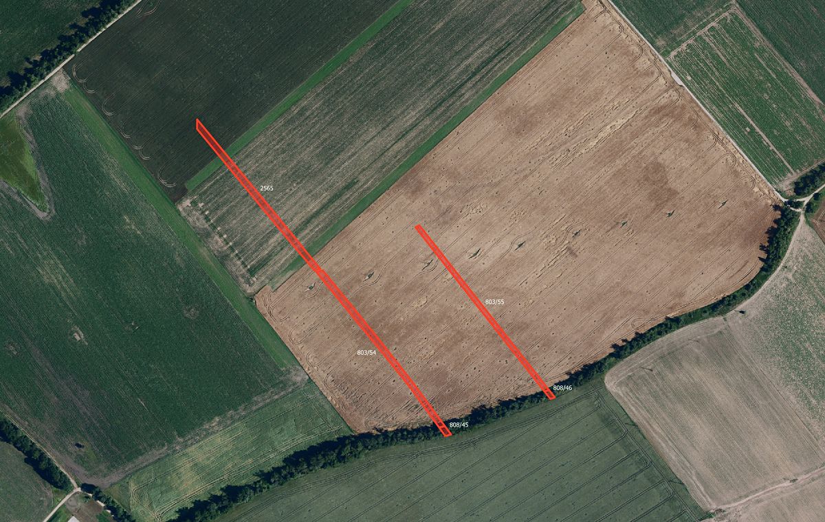 Prodej pole 3240 m²