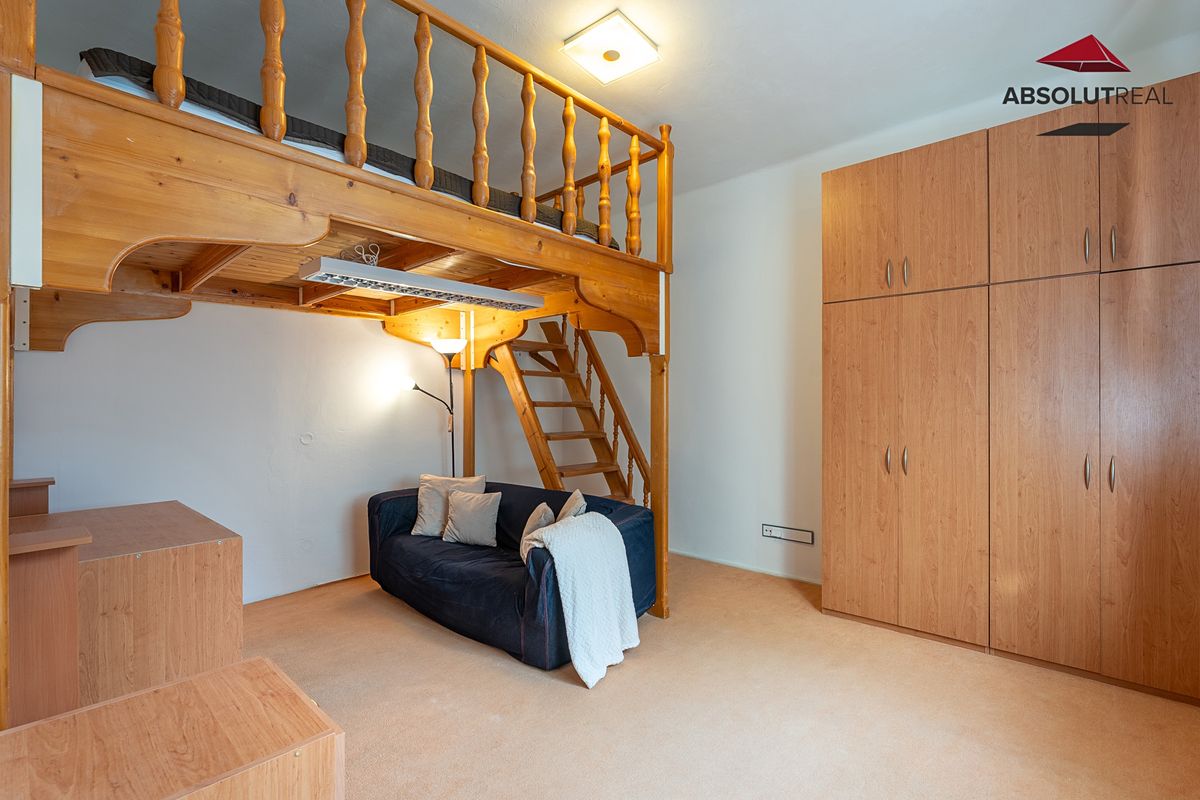 Pronájem bytu 1+1 32 m²