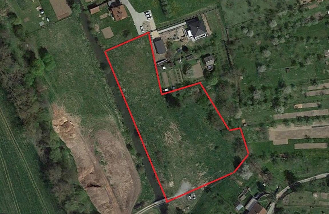 Prodej stavebního pozemku 7983 m²
