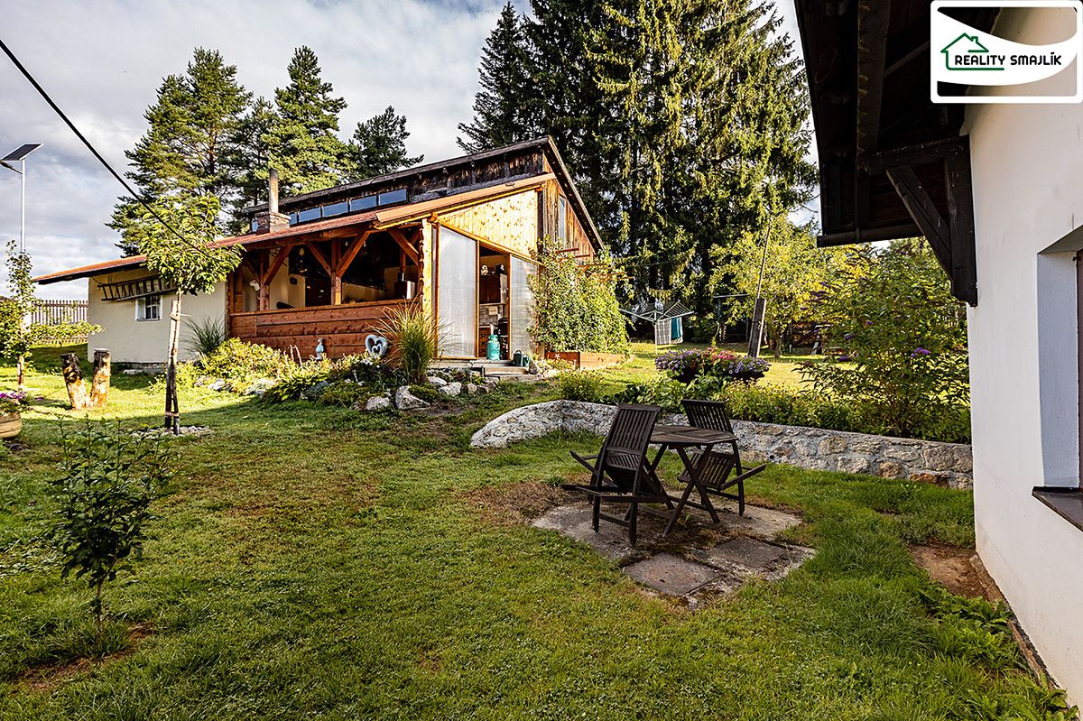 Prodej rodinného domu 180 m², pozemek 1171 m² – fotografie 3