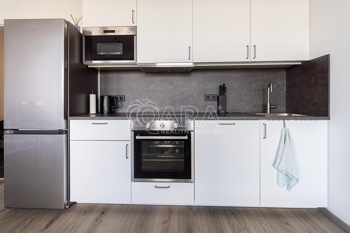 Pronájem bytu 1+kk 33 m² – fotografie 5