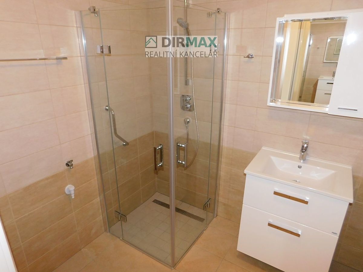 Pronájem bytu 1+kk 32 m² – fotografie 3