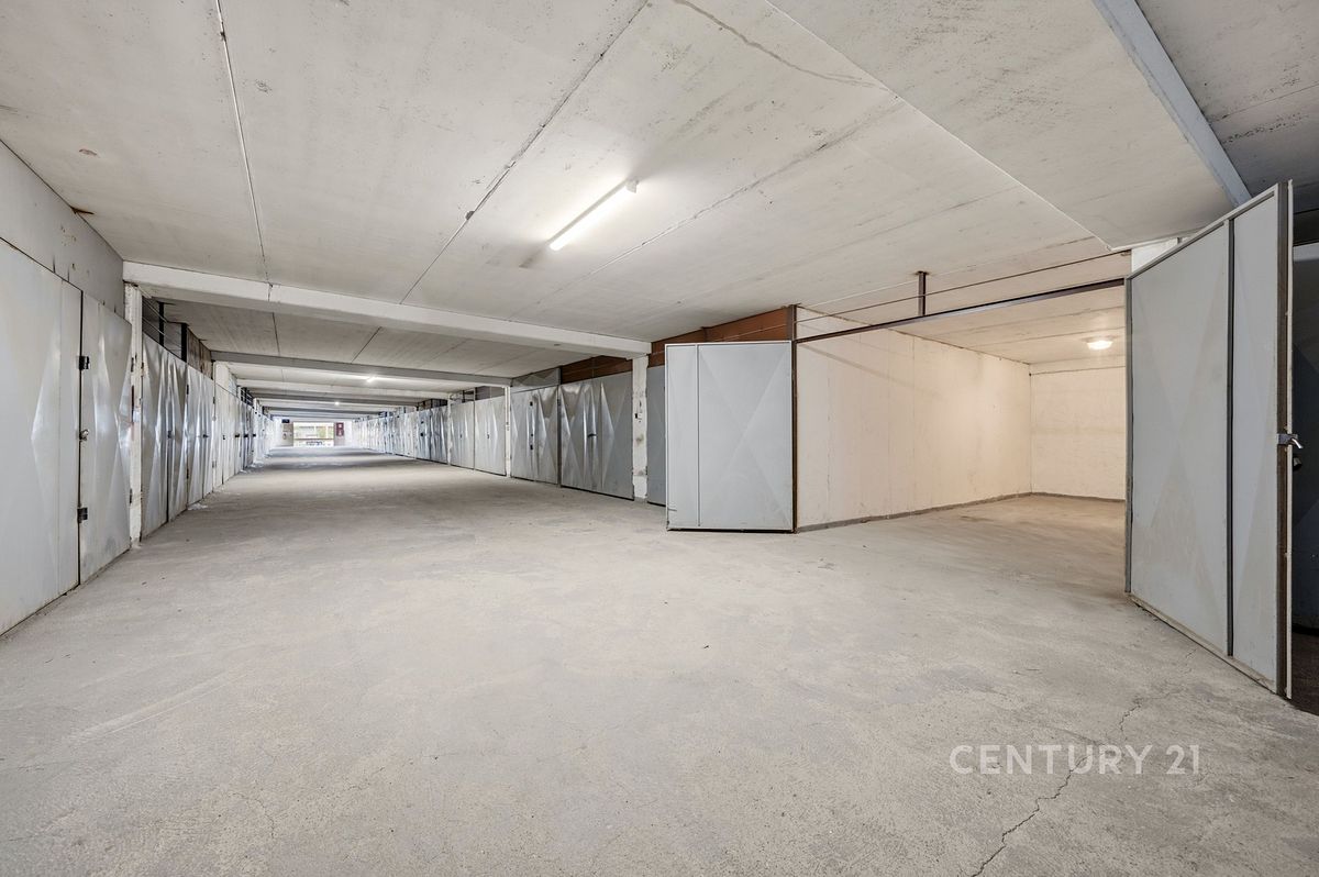 Prodej garáže 18 m² – fotografie 3