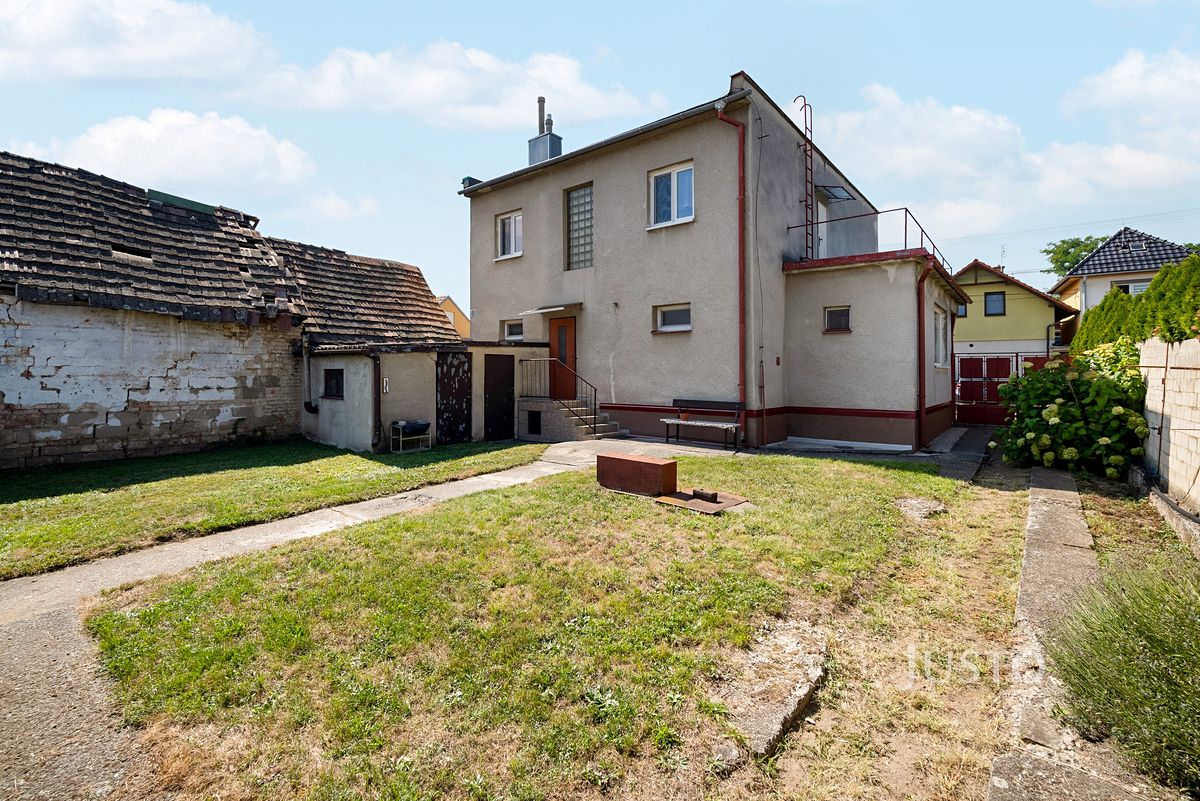 Prodej rodinného domu 150 m², pozemek 515 m² – fotografie 2