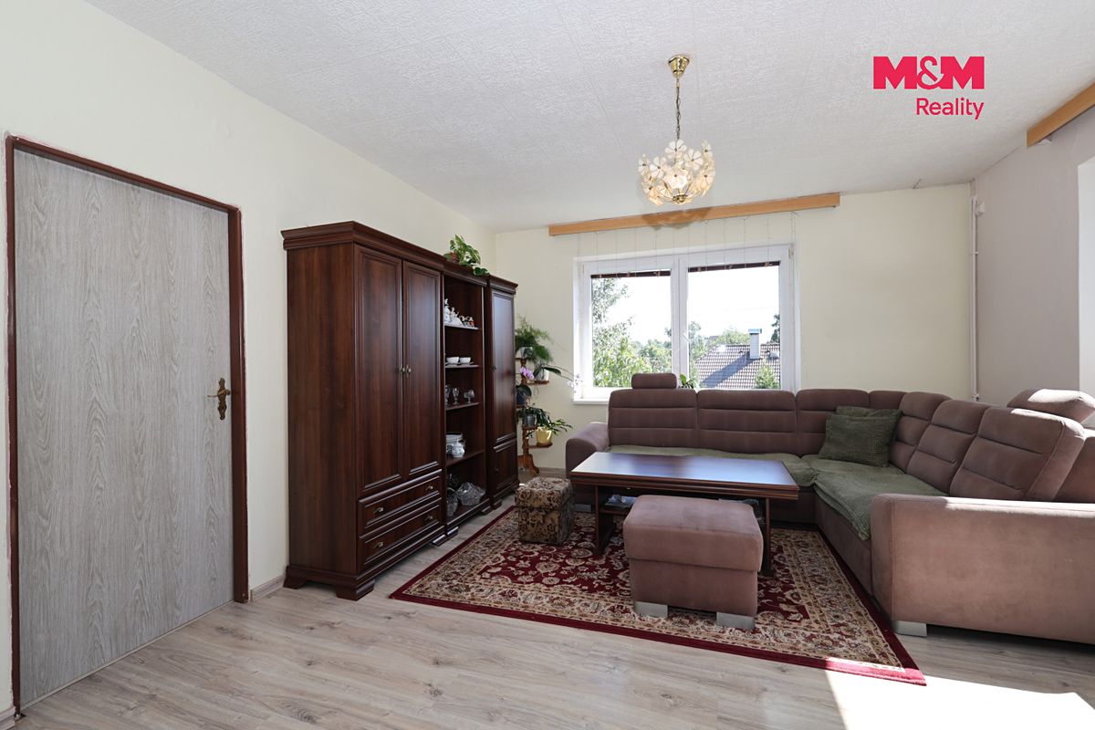 Prodej rodinného domu 150 m², pozemek 1194 m² – fotografie 3