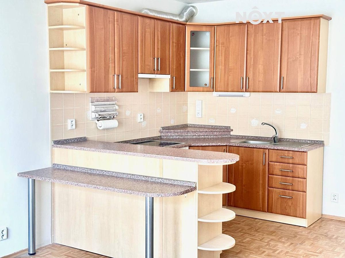 Pronájem bytu 1+kk 35 m² – fotografie 2