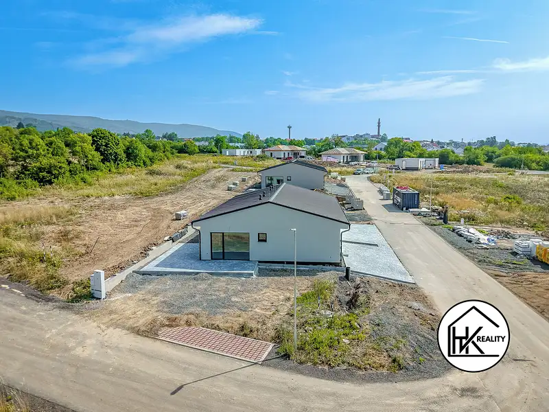 Prodej rodinného domu 94 m², pozemek 297 m², Dubí – náhled fotky 3