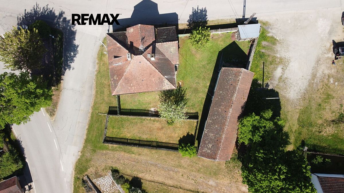 Prodej rodinného domu 125 m², pozemek 551 m² – fotografie 2