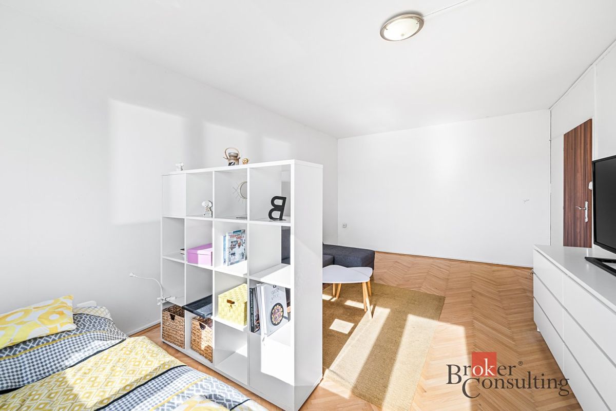Prodej bytu 1+1 40 m² – fotografie 3