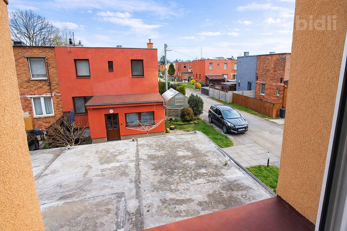 Prodej rodinného domu 78 m², pozemek 142 m² – fotografie 4