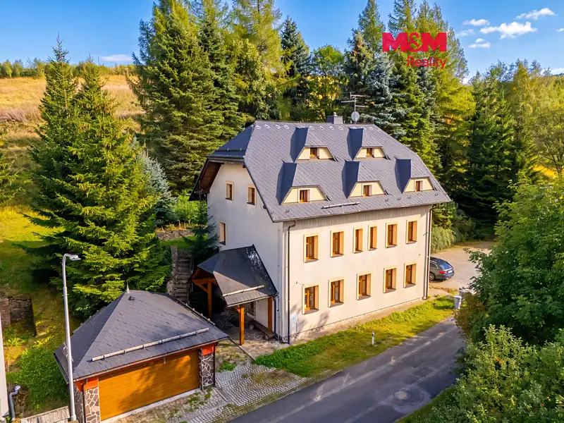 Prodej rodinného domu 270 m², pozemek 992 m², Loučná pod Klínovcem – náhled fotky 1