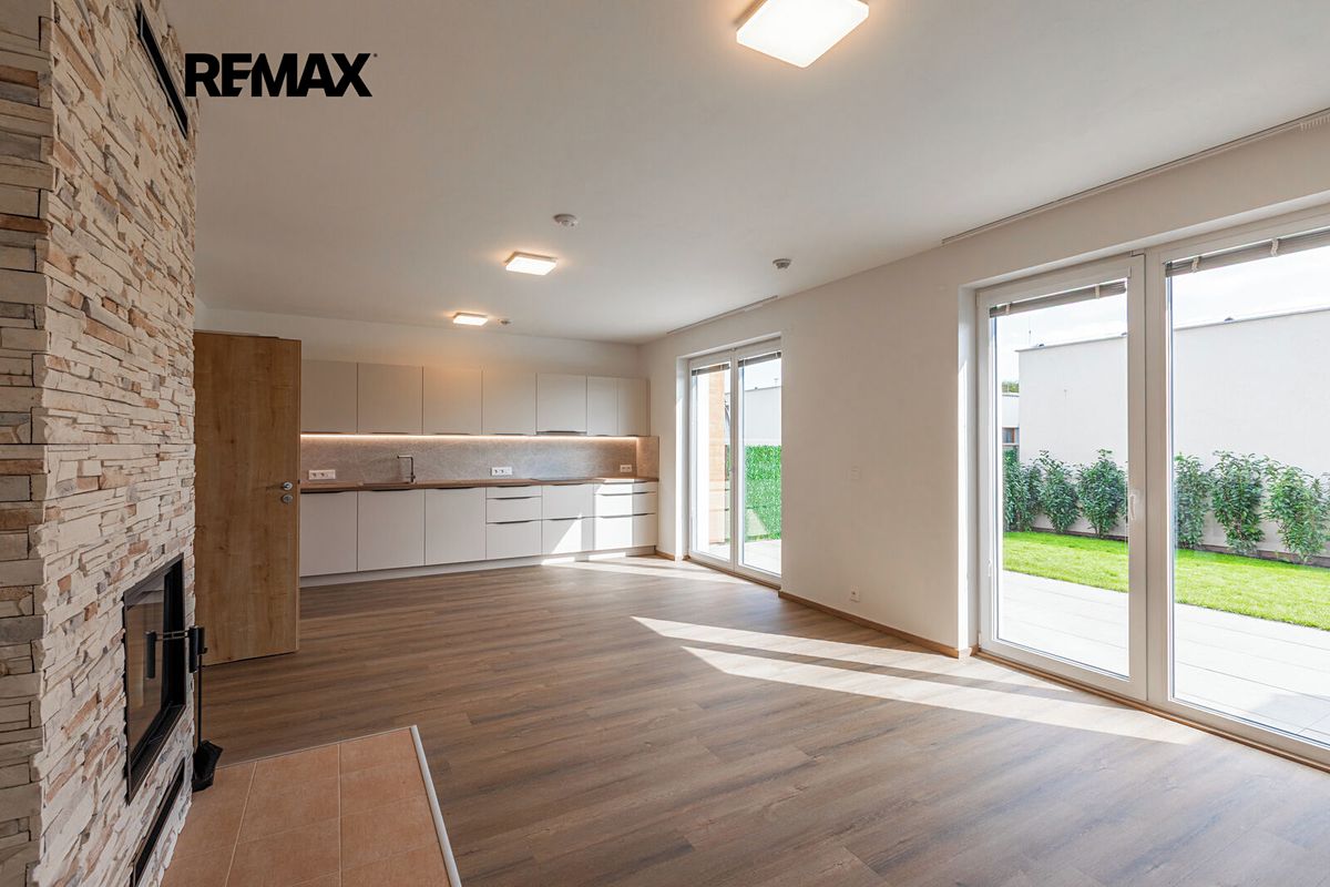 Pronájem rodinného domu 107 m², pozemek 124 m² – fotografie 4