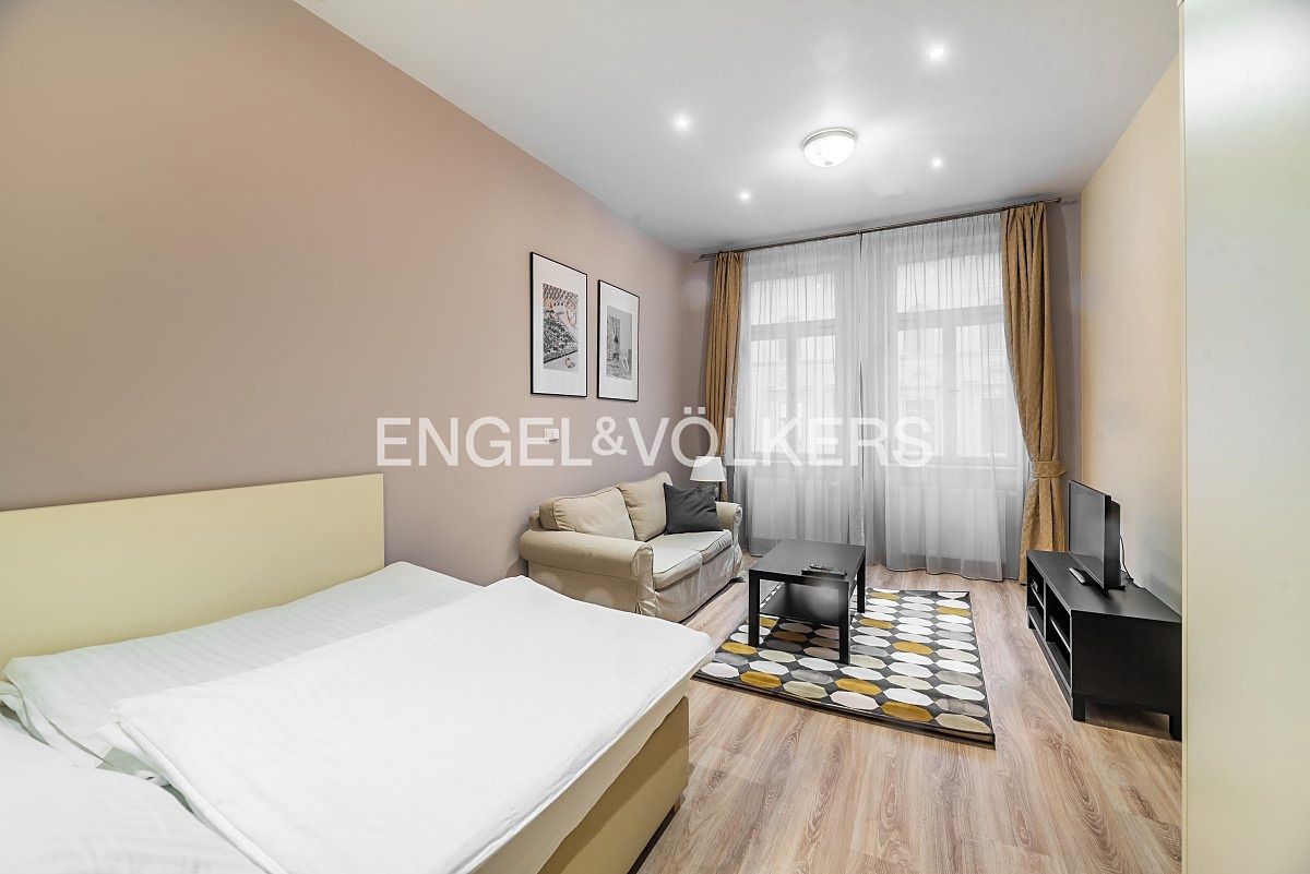 Pronájem bytu 1+kk 40 m²