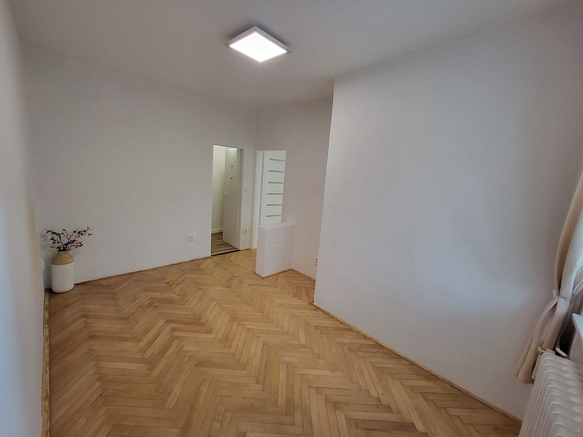 Pronájem bytu 2+1 50 m² – fotografie 5