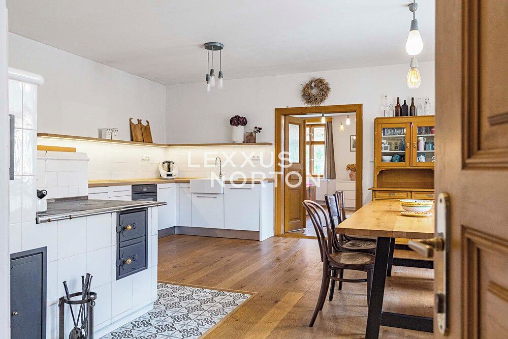 Prodej rodinného domu 450 m², pozemek 3709 m² – fotografie 4
