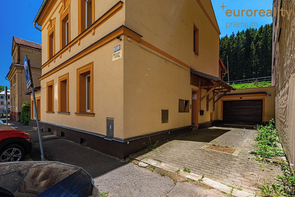Prodej vícegeneračního domu 259 m², pozemek 605 m² – fotografie 4
