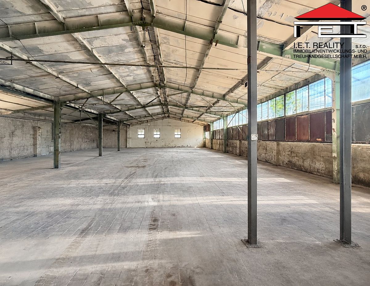 Pronájem skladového prostoru 554 m² – fotografie 3