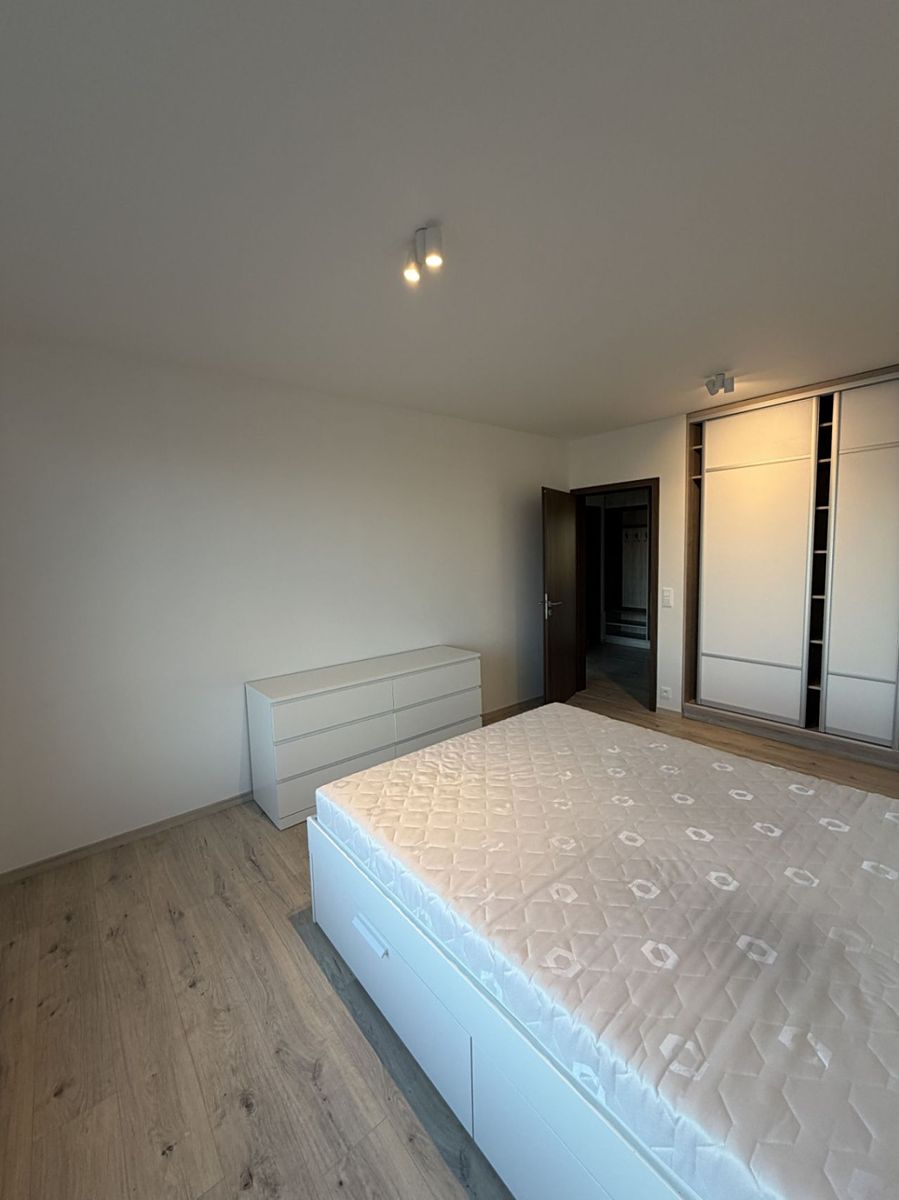 Pronájem bytu 2+kk 60 m² – fotografie 5