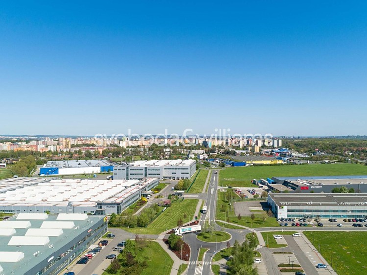 Комерційне приміщення в оренду, 1 747 м² (10 з 26)