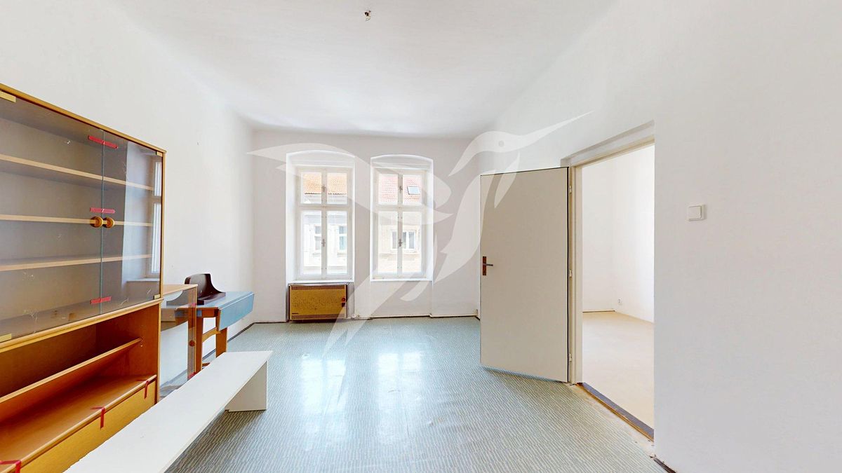 Pronájem bytu 2+kk 55 m² – fotografie 2