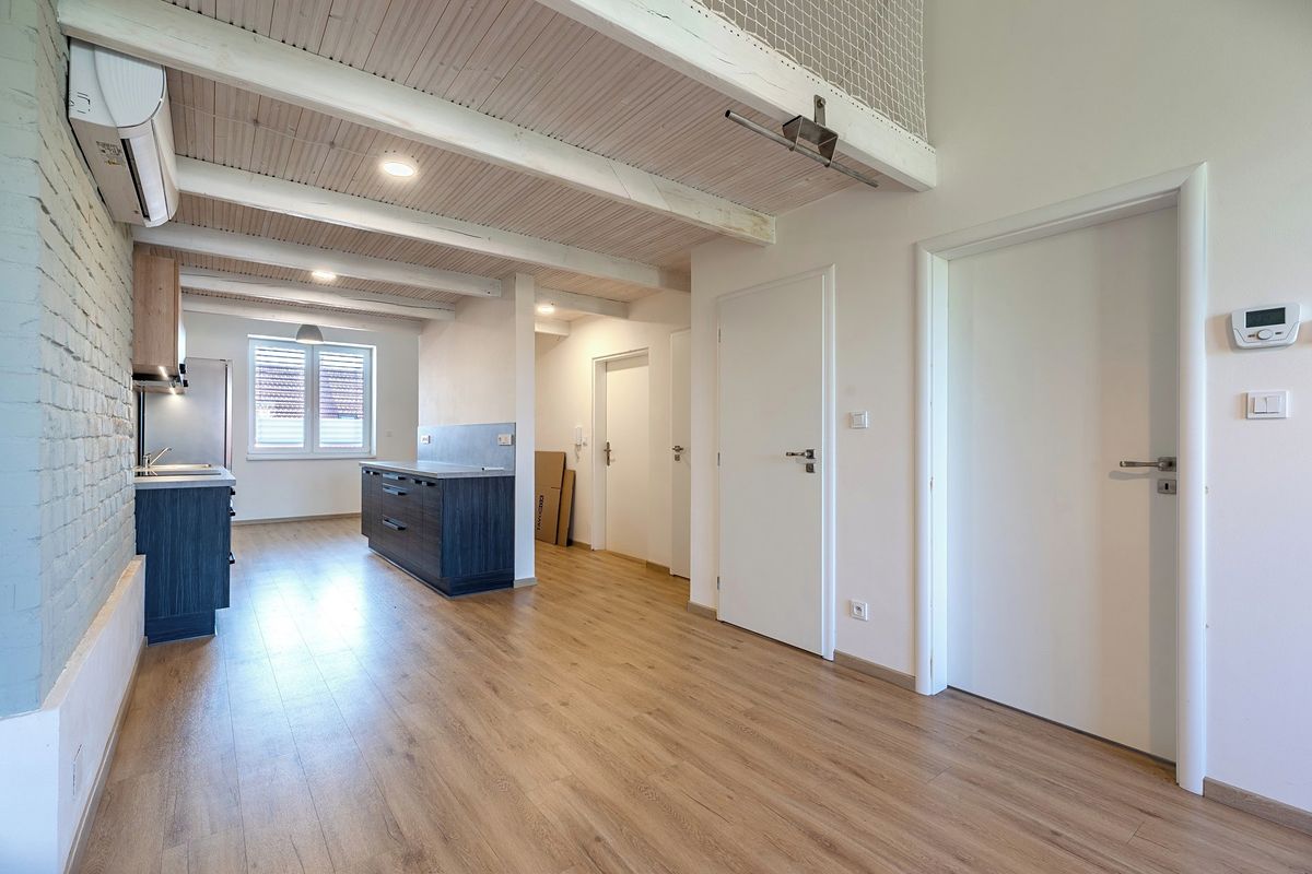 Pronájem bytu 3+kk 70 m² – fotografie 4