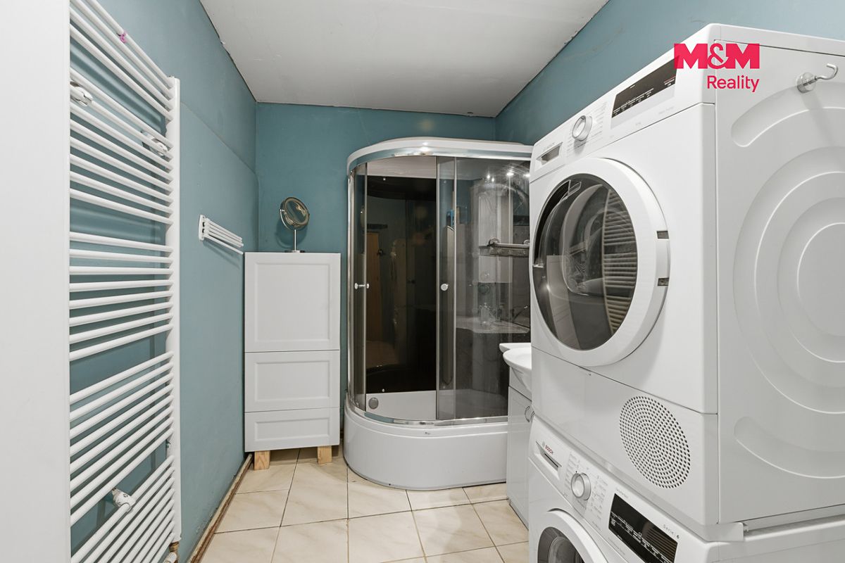 Prodej rodinného domu 140 m², pozemek 2054 m² – fotografie 2
