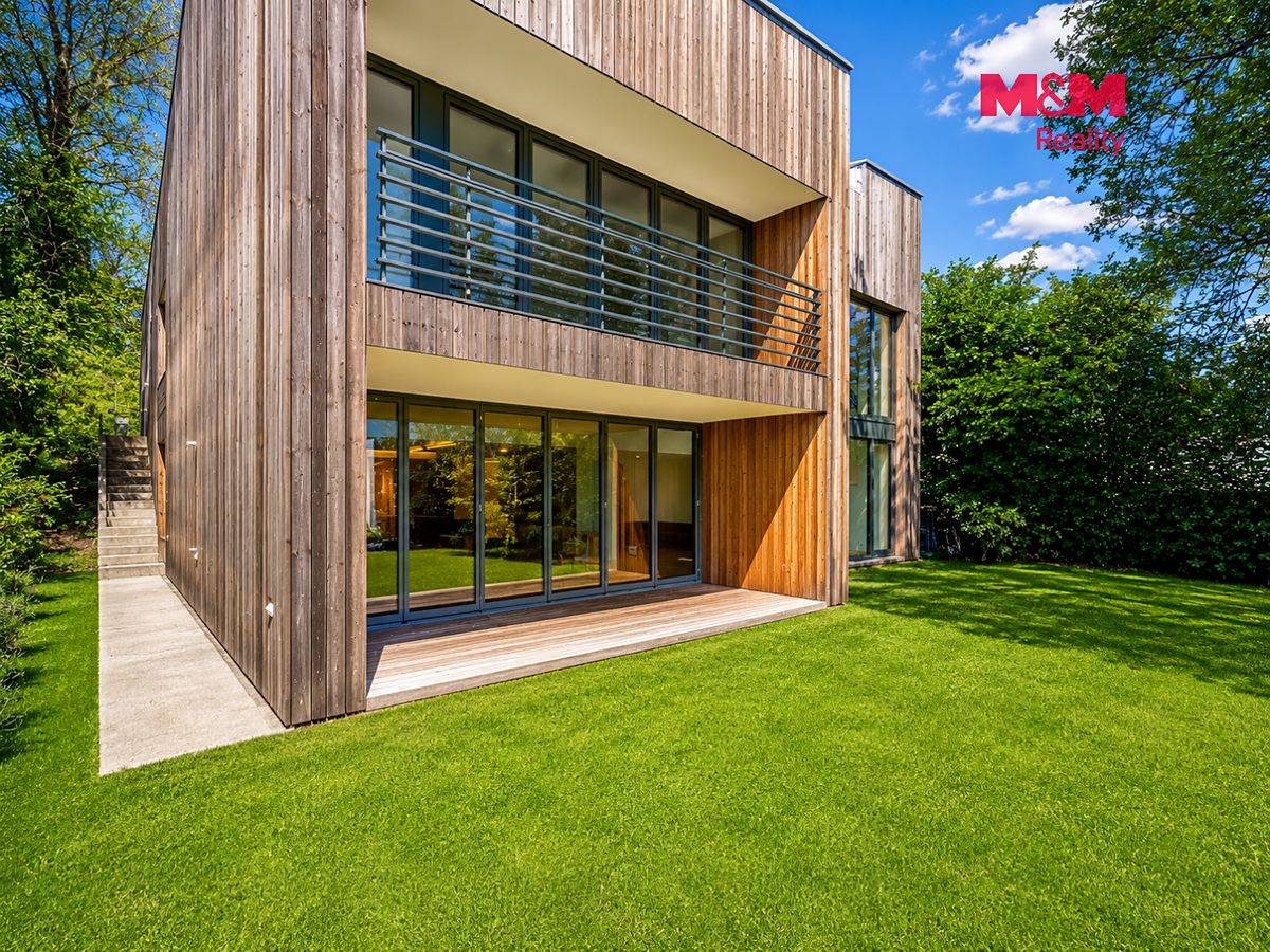 Prodej rodinného domu 334 m², pozemek 1331 m² – fotografie 4