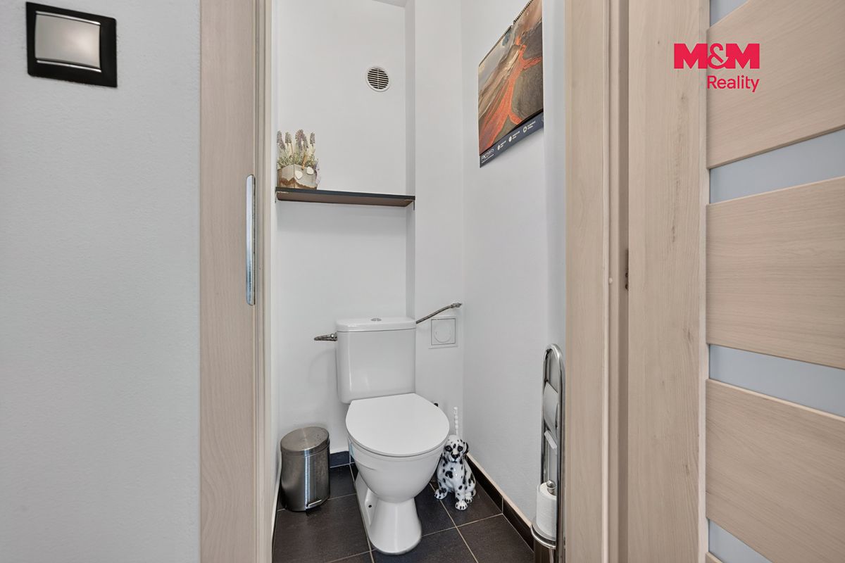 Prodej rodinného domu 190 m², pozemek 143 m² – fotografie 5