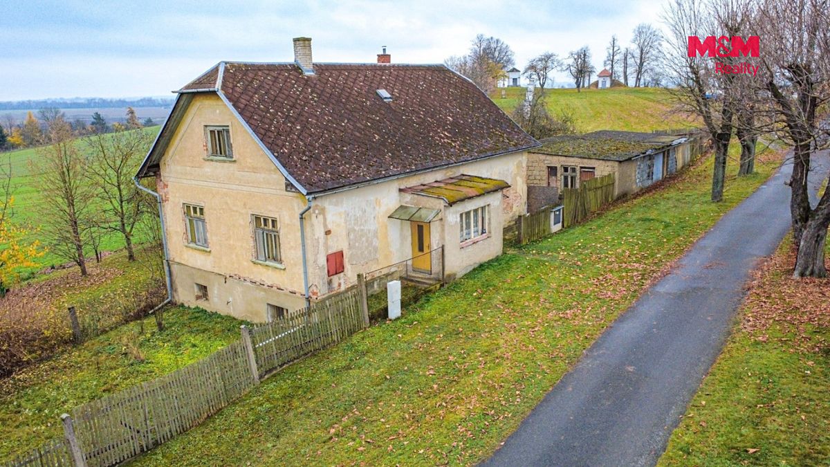 Prodej rodinného domu 142 m², pozemek 3021 m² – fotografie 2