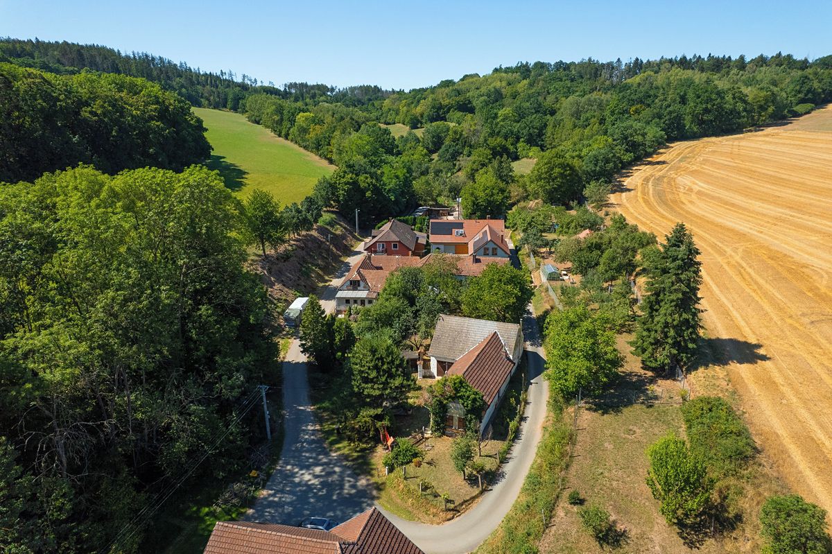 Prodej rodinného domu 89 m², pozemek 846 m² – fotografie 4