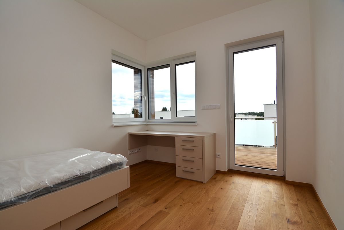 Pronájem rodinného domu 186 m², pozemek 402 m² – fotografie 5