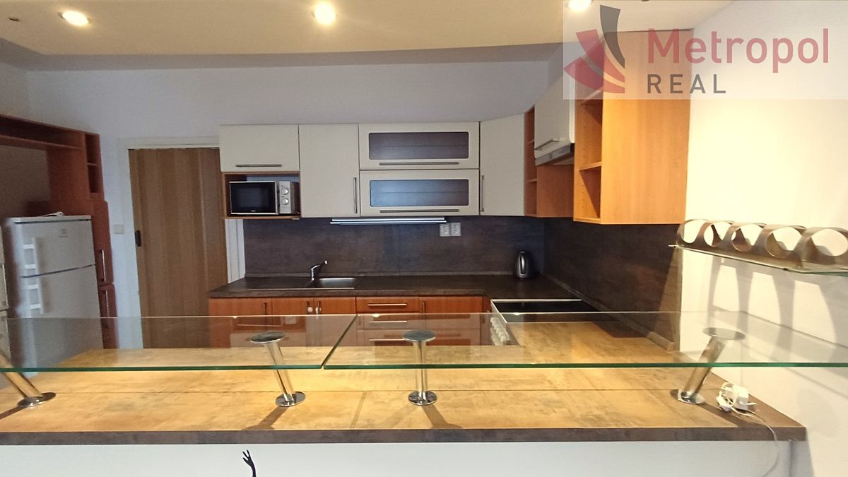 Pronájem bytu 2+kk 69 m² – fotografie 4