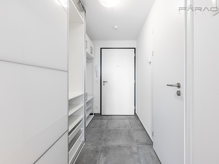 Wohnung 1+kk zum Kauf, 31 m² (10 von 13)