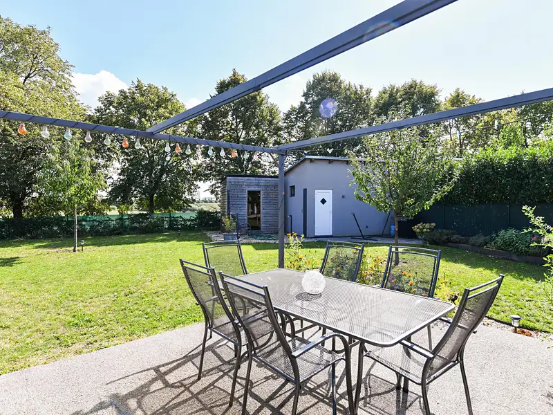 Prodej rodinného domu 118 m², pozemek 814 m², Čakovičky – náhled fotky 1
