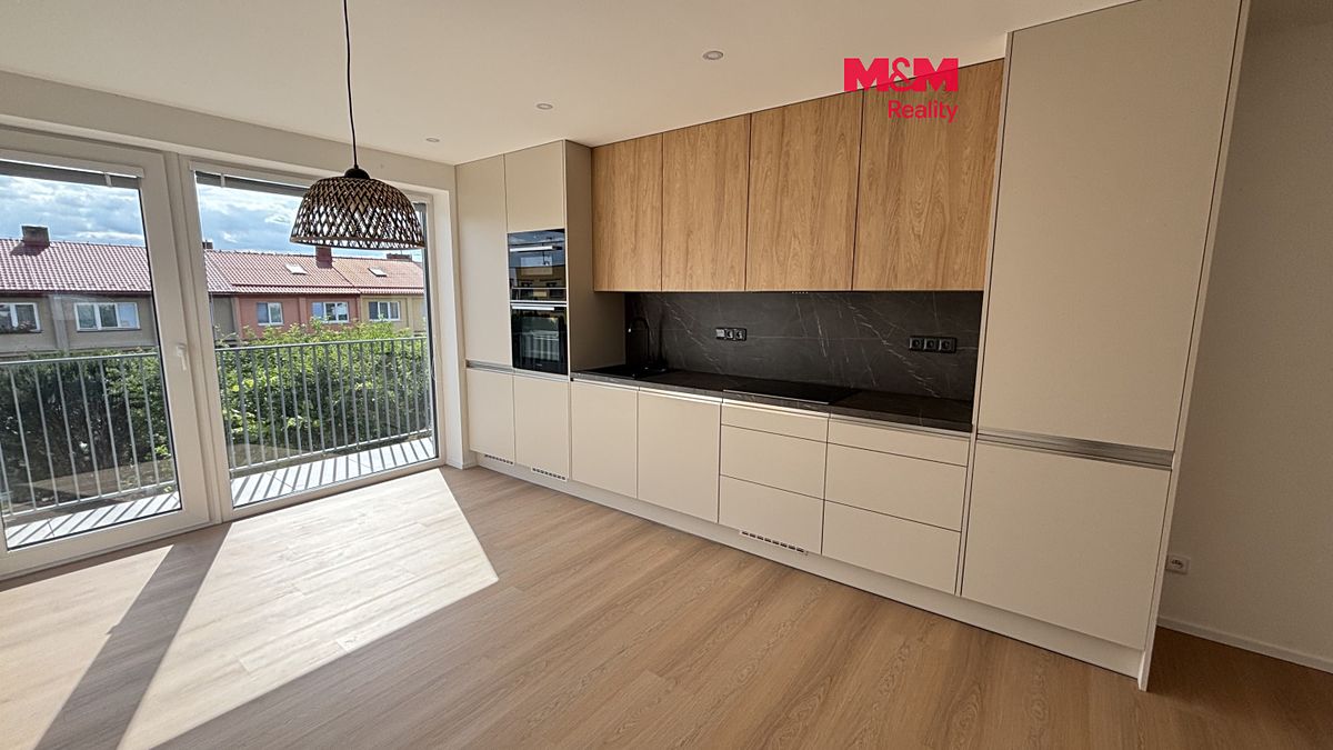 Pronájem bytu 4+kk 73 m²