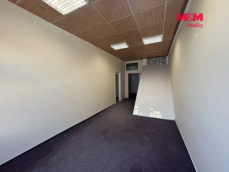 Pronájem obchodního prostoru 64 m², Beroun – náhled fotky 2