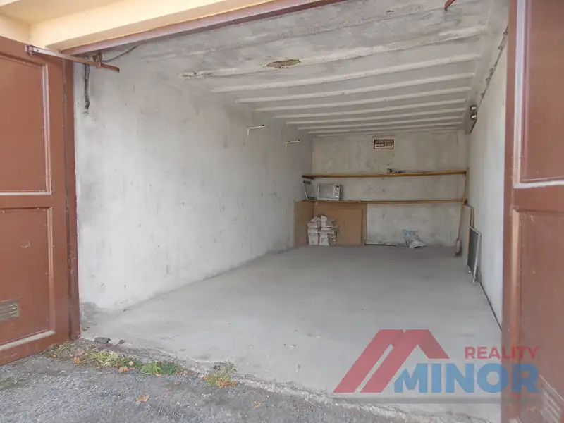 Pronájem garáže 20 m², Slaný – náhled fotky 2