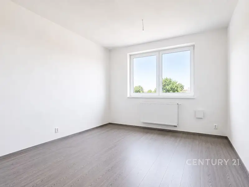 Pronájem bytu pokoje 14 m², Brno – náhled fotky 1