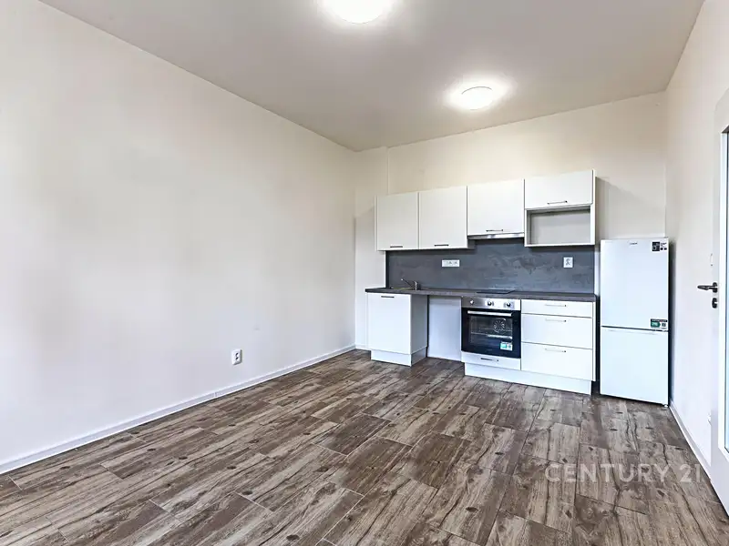 Pronájem bytu 2+kk 34 m², Kladno – náhled fotky 1