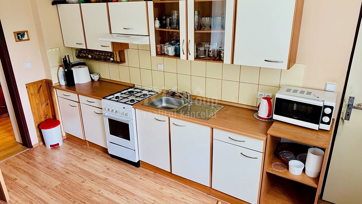 Prodej rodinného domu 90 m², pozemek 155 m² – fotografie 2