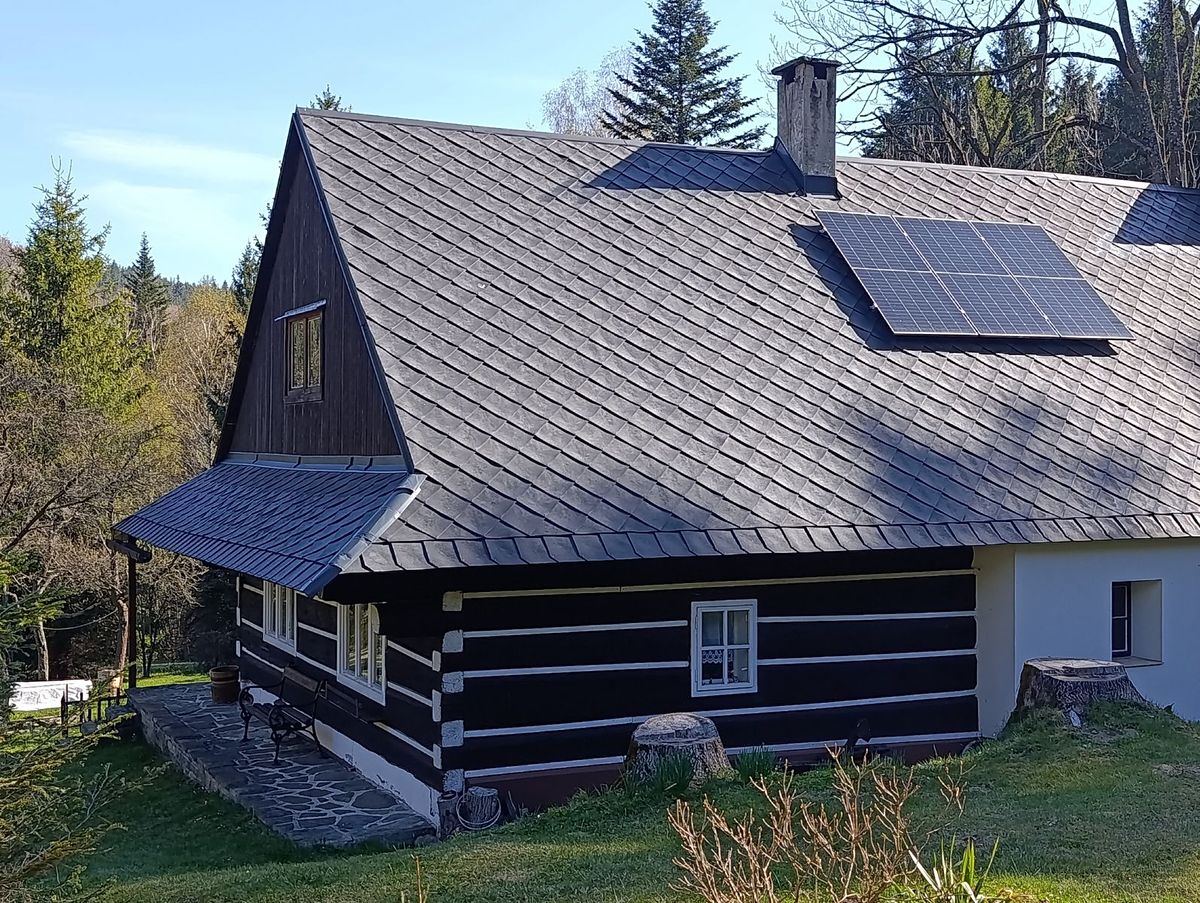 Prodej chaty 300 m², pozemek 27976 m²