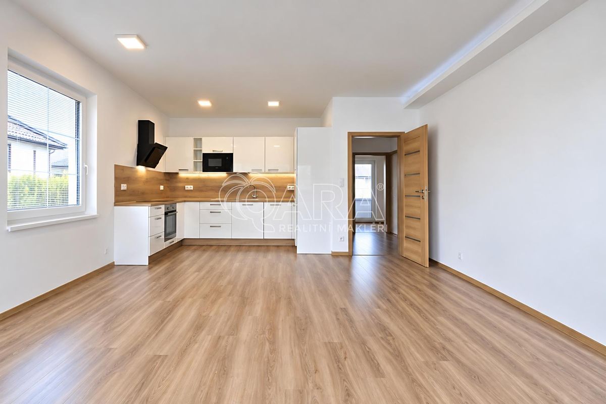 Pronájem rodinného domu 80 m², pozemek 379 m² – fotografie 4