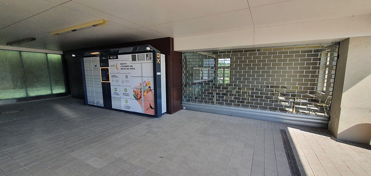 Pronájem obchodního prostoru 86 m² – fotografie 3