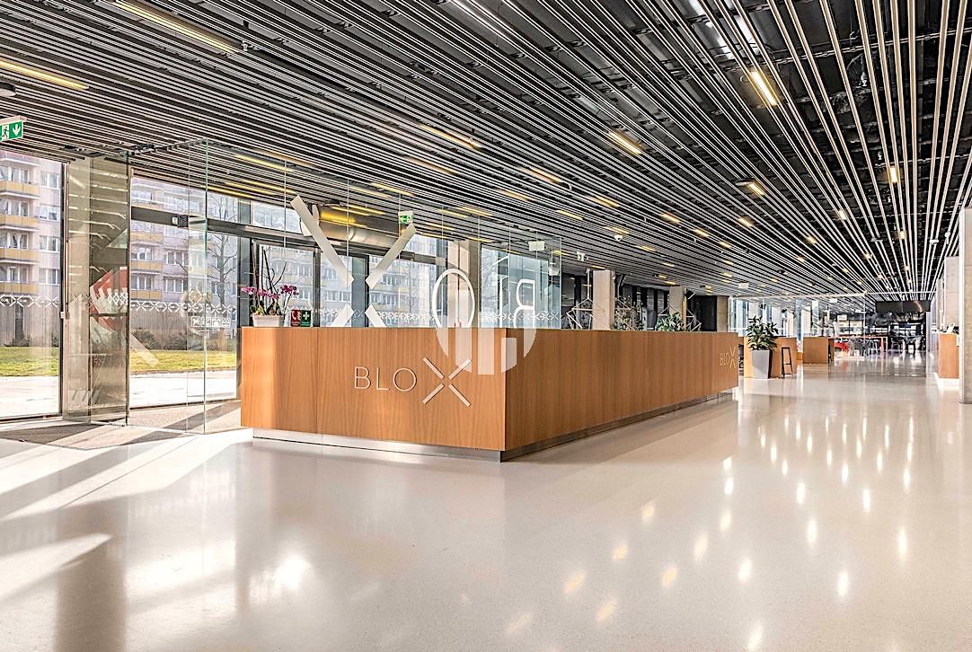 Pronájem kanceláře 350 m² – fotografie 2